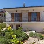 Apartment Amor דירה *
